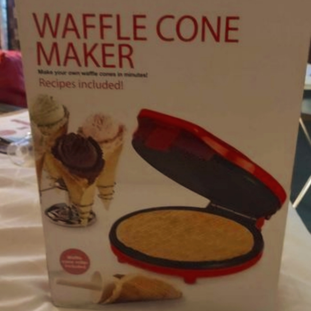 Bella Cucina Waffle Cone Maker